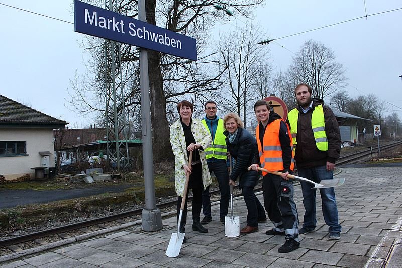 Alternativer S-Bahn-Spatenstich in Markt Schwaben