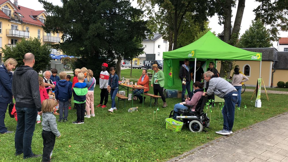 Finsing: Familien-Infostand im Neufinsinger Ortszentrum