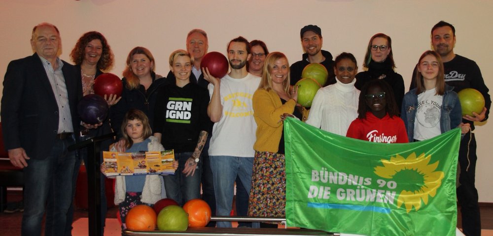 Bring die Kugel ins Rollen! Bowlingabend für Jungwähler*innen