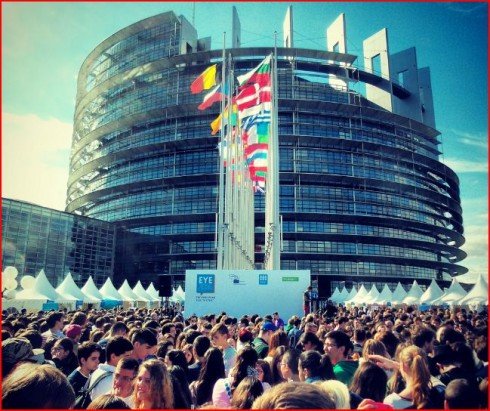 Europäische Bürgerinitiative: Die Kommission kündigt endlich Reform an