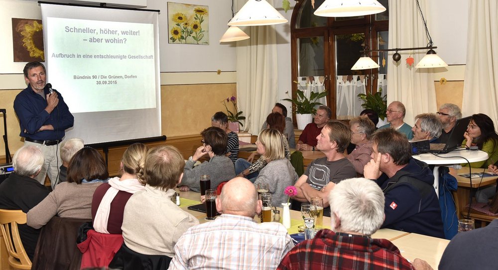 Großes Interesse an Entschleunigungs-Vortrag von Fritz Reheis in Dorfen