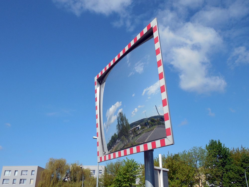 Antrag der Fraktion B90/DIE GRÜNEN im Erdinger Stadtrat zur Einführung von Trixie-Spiegeln